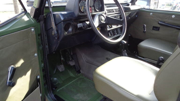 Mercedes Benz G 250 Wolf Sitze neu bezogen
